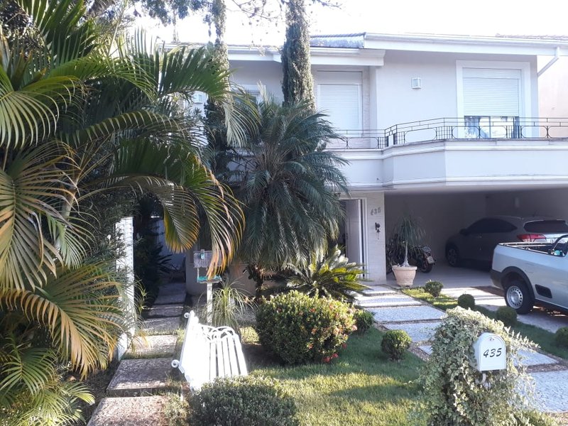 Casa mobiliada em condomínio de luxo Avenida Yojiro Takaoka Santana de Parnaíba - 