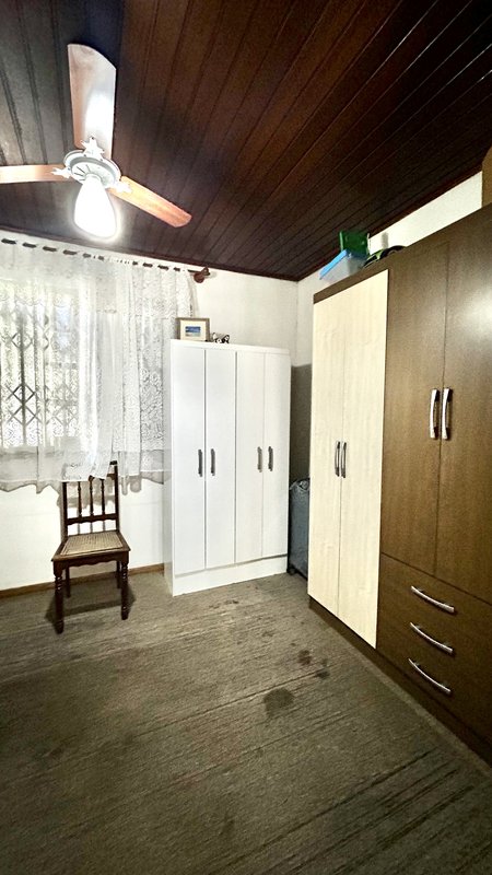 R$ 470.000 - CASA DE ALVENARIA - 150M2 - 3 DORM - SUÍTE - ESCRITÓRIO - 5 VAGAS Rua Padre João Batista Reus Porto Alegre - 