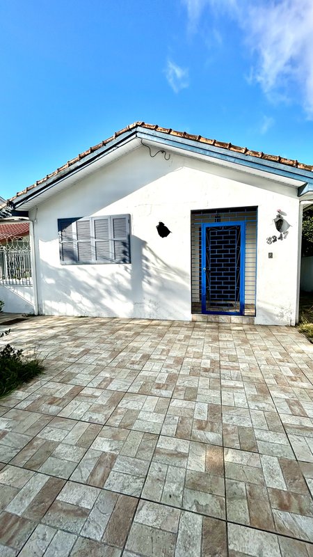 R$ 470.000 - CASA DE ALVENARIA - 150M2 - 3 DORM - SUÍTE - ESCRITÓRIO - 5 VAGAS Rua Padre João Batista Reus Porto Alegre - 