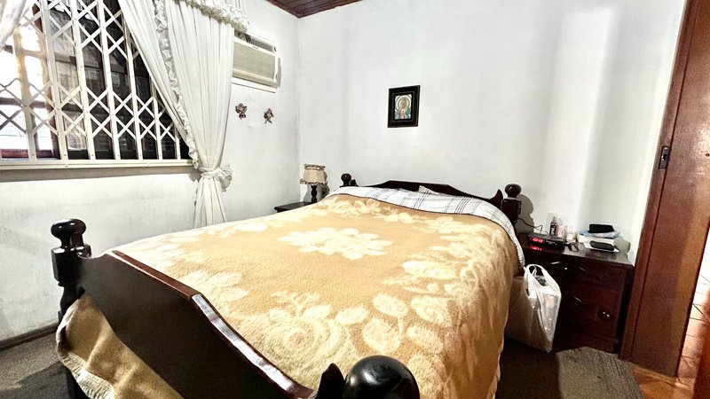 R$ 470.000 - CASA DE ALVENARIA - 150M2 - 3 DORM - SUÍTE - ESCRITÓRIO - 5 VAGAS Rua Padre João Batista Reus Porto Alegre - 
