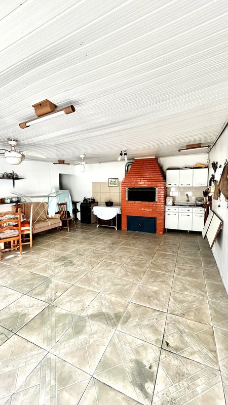 R$ 470.000 - CASA DE ALVENARIA - 150M2 - 3 DORM - SUÍTE - ESCRITÓRIO - 5 VAGAS Rua Padre João Batista Reus Porto Alegre - 
