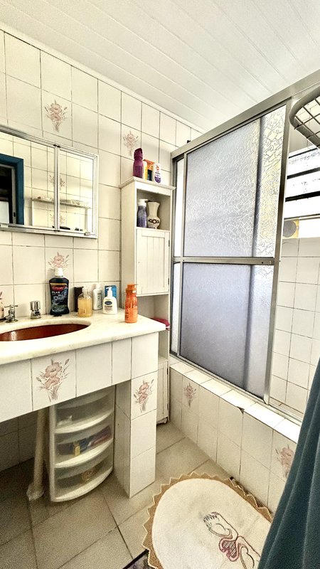 R$ 470.000 - CASA DE ALVENARIA - 150M2 - 3 DORM - SUÍTE - ESCRITÓRIO - 5 VAGAS Rua Padre João Batista Reus Porto Alegre - 