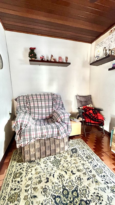 R$ 470.000 - CASA DE ALVENARIA - 150M2 - 3 DORM - SUÍTE - ESCRITÓRIO - 5 VAGAS Rua Padre João Batista Reus Porto Alegre - 