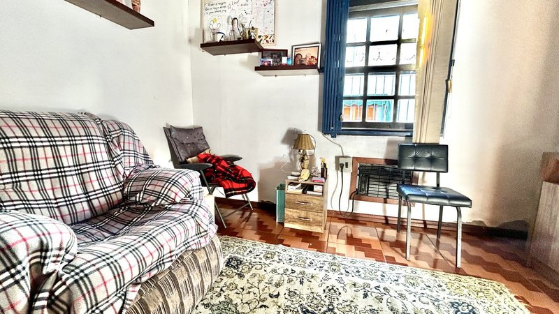 R$ 470.000 - CASA DE ALVENARIA - 150M2 - 3 DORM - SUÍTE - ESCRITÓRIO - 5 VAGAS Rua Padre João Batista Reus Porto Alegre - 