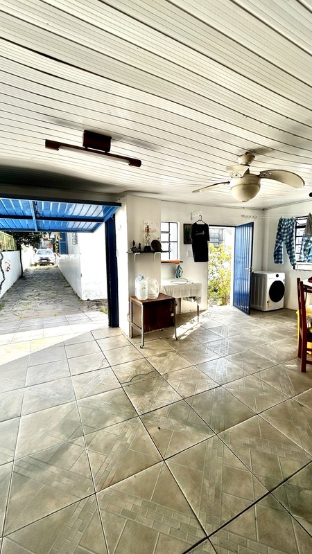 R$ 470.000 - CASA DE ALVENARIA - 150M2 - 3 DORM - SUÍTE - ESCRITÓRIO - 5 VAGAS Rua Padre João Batista Reus Porto Alegre - 