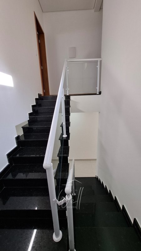 Sobrado novo no Jardim Independência 180m2 - 03 suítes - 04 vagas - São Bernardo do Campo - 