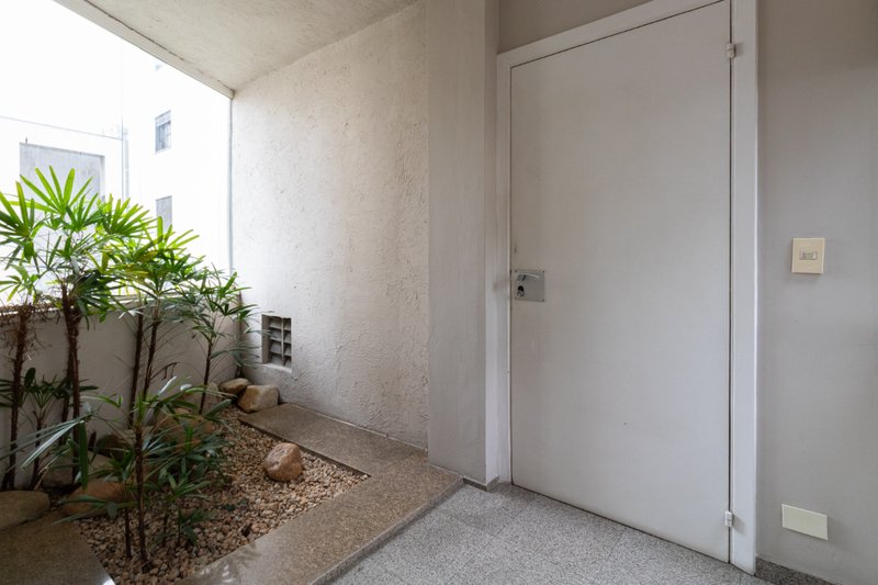 Conjunto Comercial 103m² na Vila Nova Conceição Rua Afonso Braz São Paulo - 
