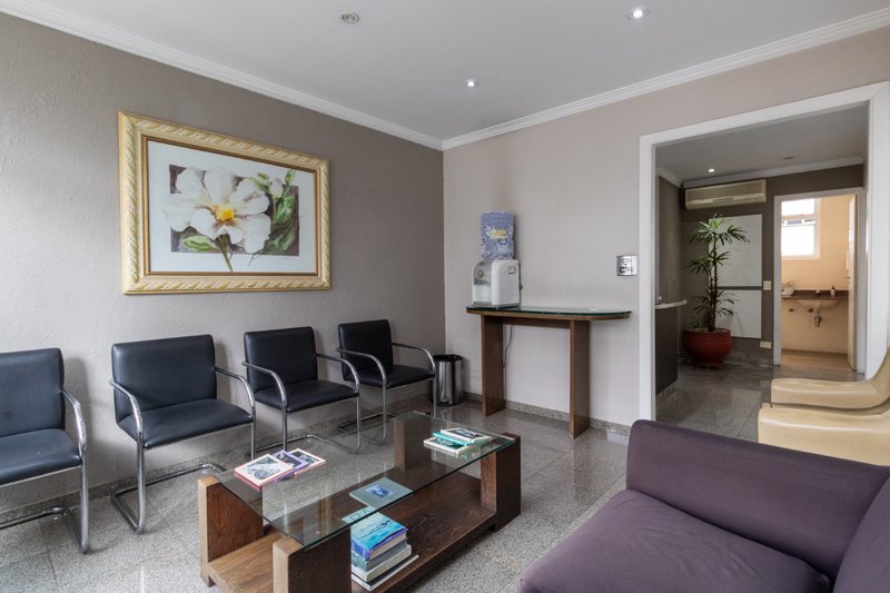 Conjunto Comercial 103m² na Vila Nova Conceição Rua Afonso Braz São Paulo - 