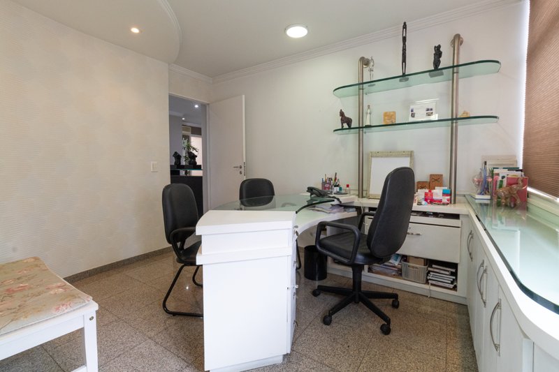 Conjunto Comercial 103m² na Vila Nova Conceição Rua Afonso Braz São Paulo - 