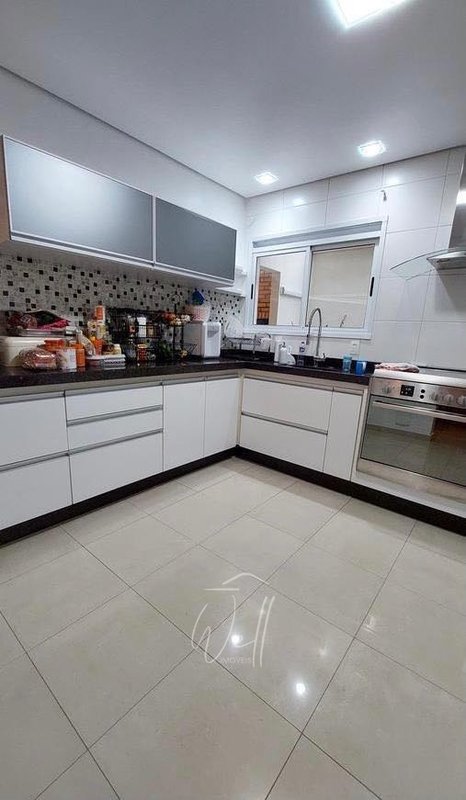 Casa no Condomínio Aromáz em SBC 240m2 - 03 dorms - 04vagas - São Bernardo do Campo - 