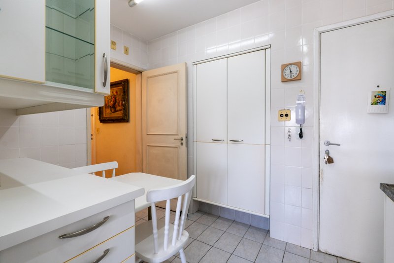 Apartamento 95m² na Fazenda Morumbi 2 suítes 2 vagas Rua Antônio Júlio dos Santos São Paulo - 