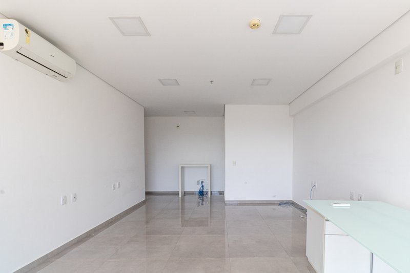 Conjunto Comercial 38m² na Barra Funda 1 vaga Avenida Marquês de São Vicente São Paulo - 