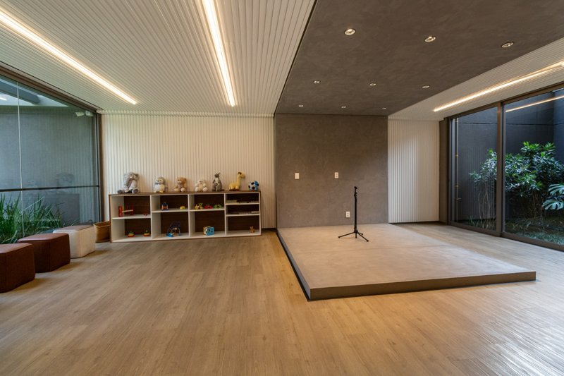 Apartamento na Cidade Jardim com 84m² 1 suíte 1 vaga Rua Itapé-acu São Paulo - 