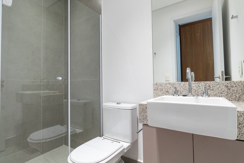 Apartamento na Cidade Jardim com 84m² 1 suíte 1 vaga Rua Itapé-acu São Paulo - 