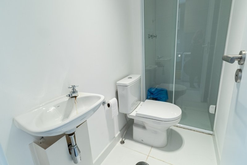 Apartamento na Cidade Jardim com 84m² 1 suíte 1 vaga Rua Itapé-acu São Paulo - 