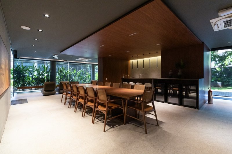Apartamento na Cidade Jardim com 84m² 1 suíte 1 vaga Rua Itapé-acu São Paulo - 