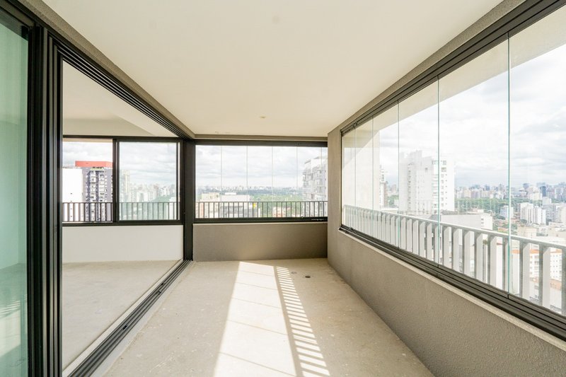Apartamento 163m² em Pinheiros 3 suítes 2 vagas Rua João Moura São Paulo - 