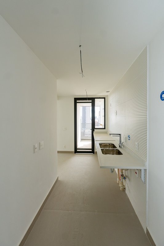 Apartamento 163m² em Pinheiros 3 suítes 2 vagas Rua João Moura São Paulo - 