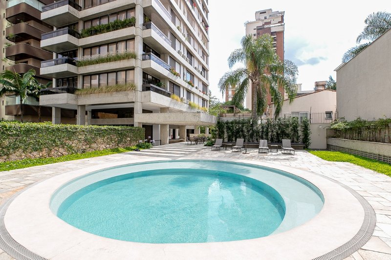 Apartamento 225m² no Itaim Bibi 3 suítes 3 vagas Rua Lopes Neto São Paulo - 
