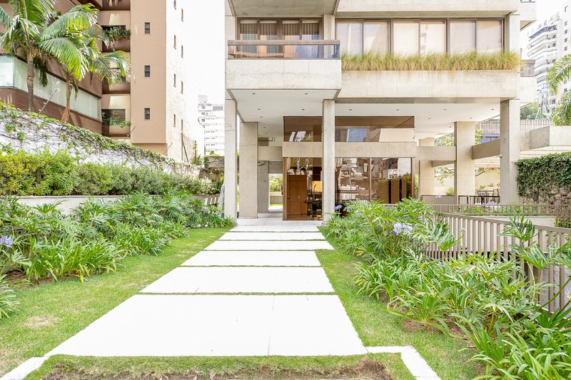 Apartamento 225m² no Itaim Bibi 3 suítes 3 vagas Rua Lopes Neto São Paulo - 