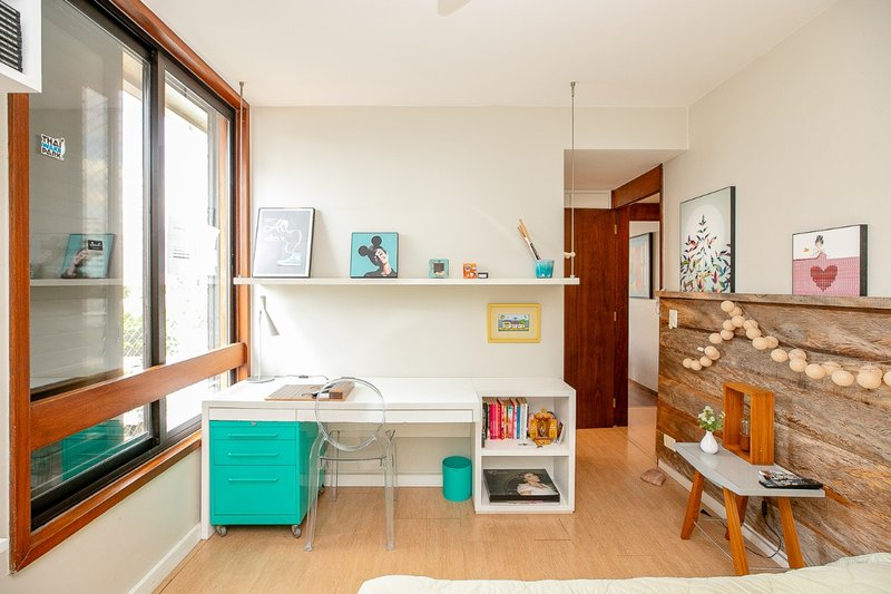Apartamento 225m² no Itaim Bibi 3 suítes 3 vagas Rua Lopes Neto São Paulo - 