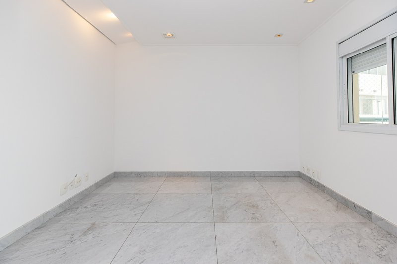Apartamento 190m² no Jd Paulista 3 suítes 4 vagas Rua Pamplona São Paulo - 
