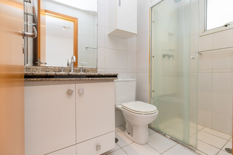 Apartamento 190m² no Jd Paulista 3 suítes 4 vagas Rua Pamplona São Paulo - 