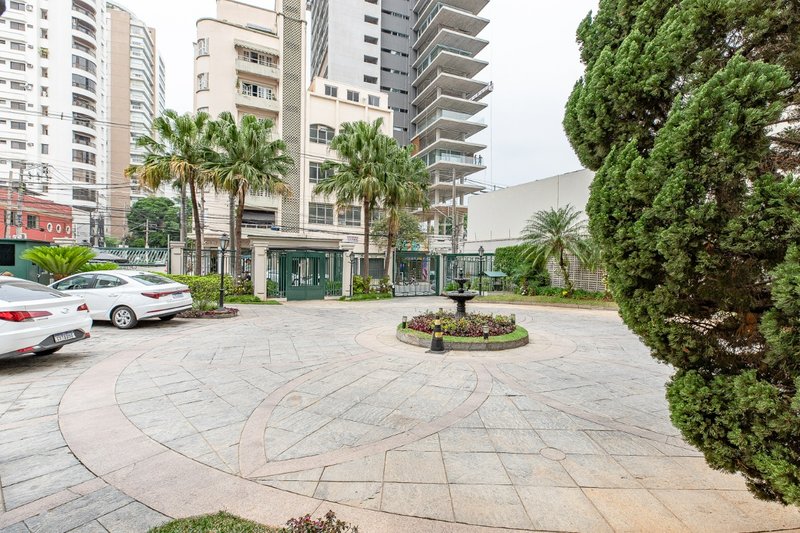 Apartamento 190m² no Jd Paulista 3 suítes 4 vagas Rua Pamplona São Paulo - 