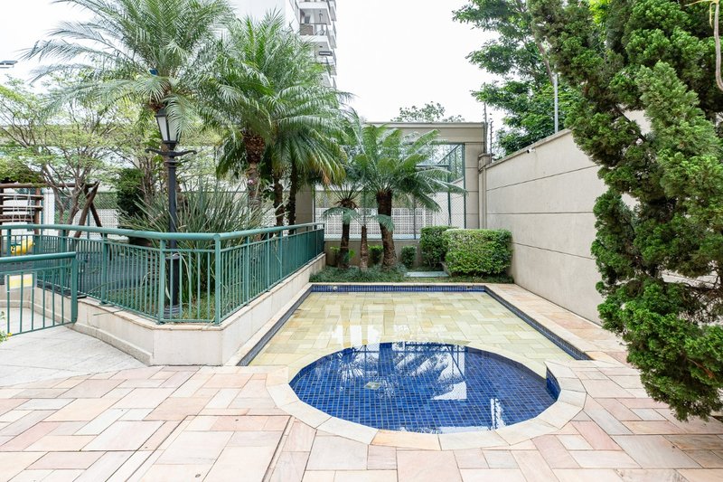 Apartamento 190m² no Jd Paulista 3 suítes 4 vagas Rua Pamplona São Paulo - 