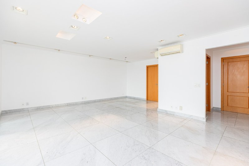 Apartamento 190m² no Jd Paulista 3 suítes 4 vagas Rua Pamplona São Paulo - 
