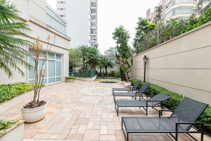Apartamento 190m² no Jd Paulista 3 suítes 4 vagas Rua Pamplona São Paulo - 