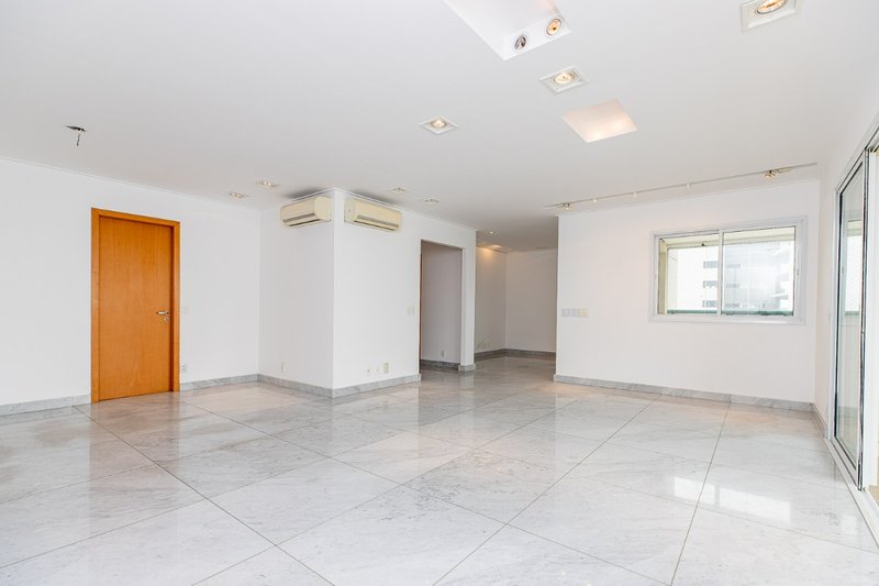 Apartamento 190m² no Jd Paulista 3 suítes 4 vagas Rua Pamplona São Paulo - 
