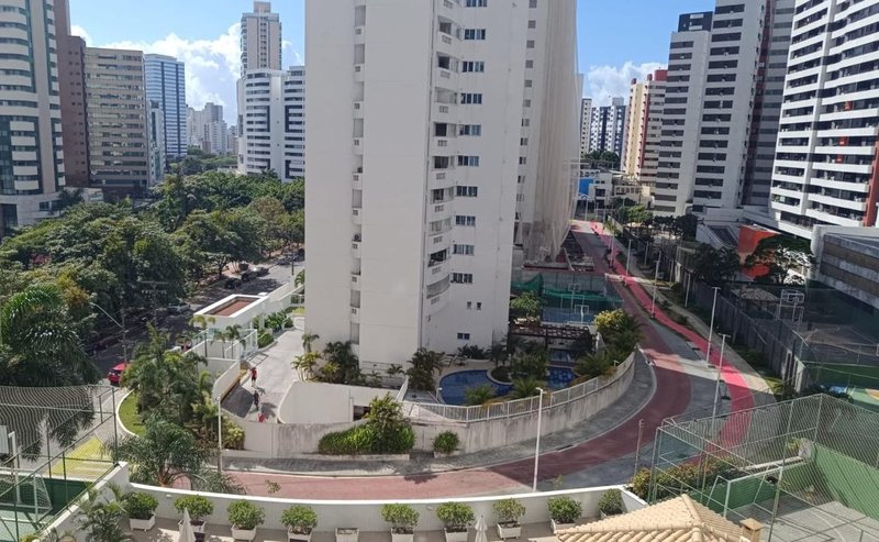 APARTAMENTO 3 QUARTOS SUÍTE CLOSET VARANDA 2 GARAGENS PISCINA ACADEMIA VENDA LOT. AQUARIUS Rua Clara Nunes Salvador - 