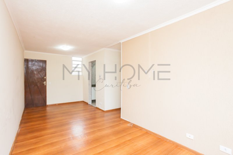 APARTAMENTO À VENDA NO NOVO MUNDO COM 3 QUARTOS - 1 VAGA DE GARAGEM COBERTA Rua Doutor José Palú Curitiba - 
