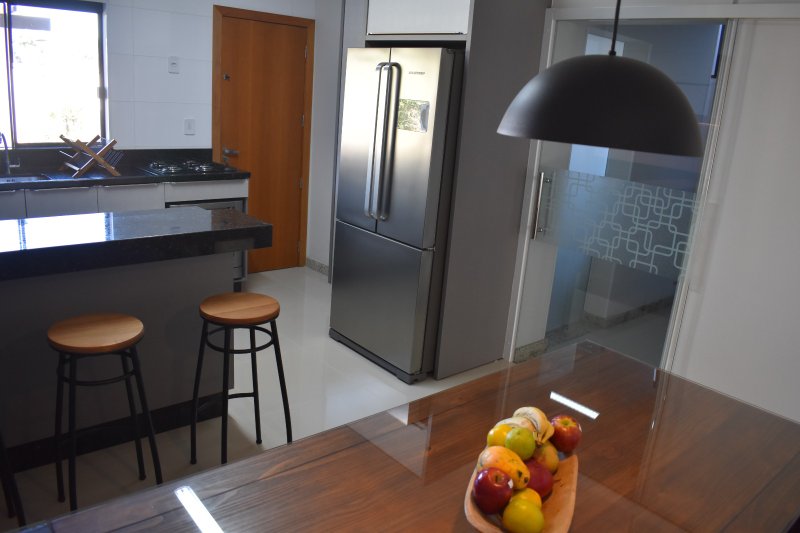 Casa de 230,00 m² - RODEIO - 