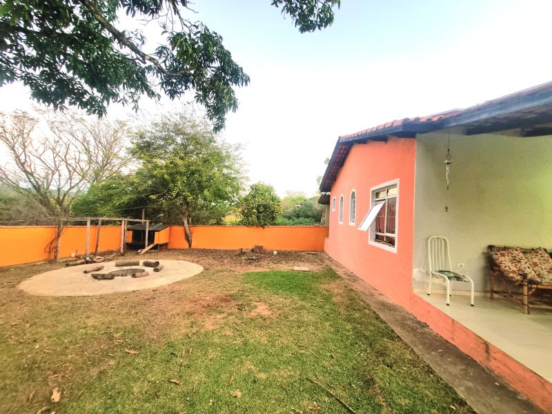 Chacara à VENDA, 1300m², Dorm. 1 Suíte - Energia Solar - R$ 498.000 - Araçoiaba da Serra Estrada de Aparecida Araçoiaba da Serra - 