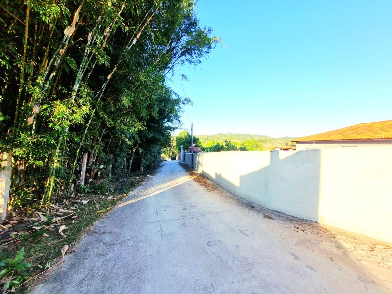 Chacara à VENDA, 1300m², Dorm. 1 Suíte - Energia Solar - R$ 498.000 - Araçoiaba da Serra Estrada de Aparecida Araçoiaba da Serra - 