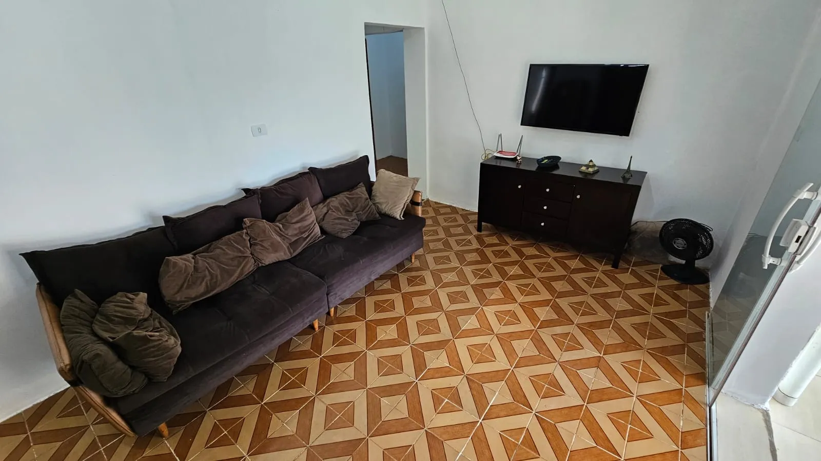 Chacara &agrave; VENDA, 1300m - 3 Dorm. 1 Su&iacute;te - Energia Solar - R$ 430.000 - Ara&ccedil;oiaba da Serra Estrada de Aparecida Araçoiaba da Serra - 