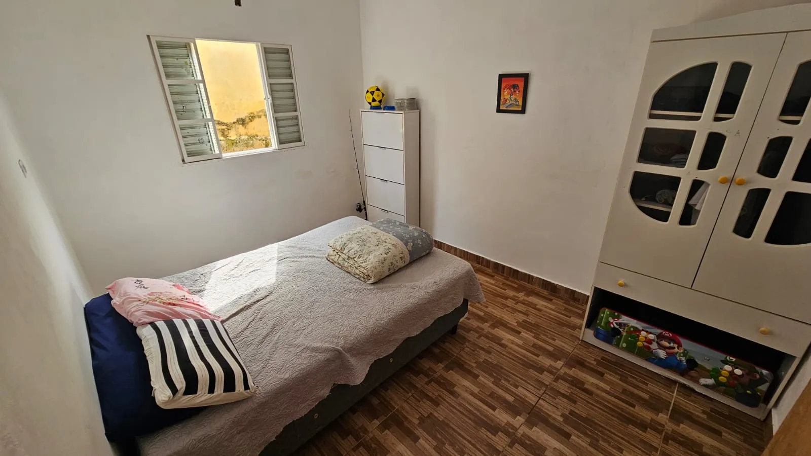 Chacara &agrave; VENDA, 1300m - 3 Dorm. 1 Su&iacute;te - Energia Solar - R$ 430.000 - Ara&ccedil;oiaba da Serra Estrada de Aparecida Araçoiaba da Serra - 