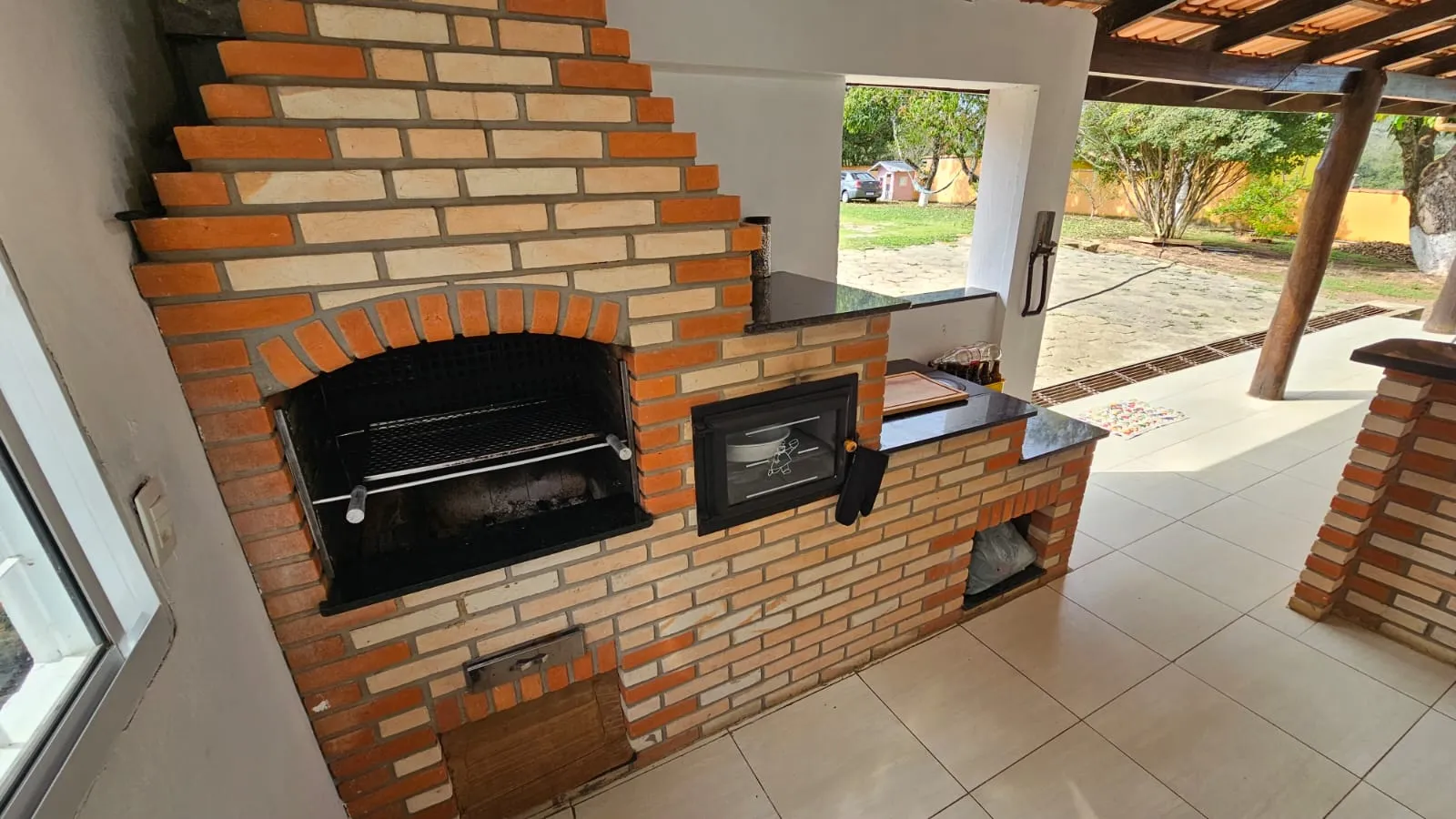 Chacara &agrave; VENDA, 1300m - 3 Dorm. 1 Su&iacute;te - Energia Solar - R$ 430.000 - Ara&ccedil;oiaba da Serra Estrada de Aparecida Araçoiaba da Serra - 