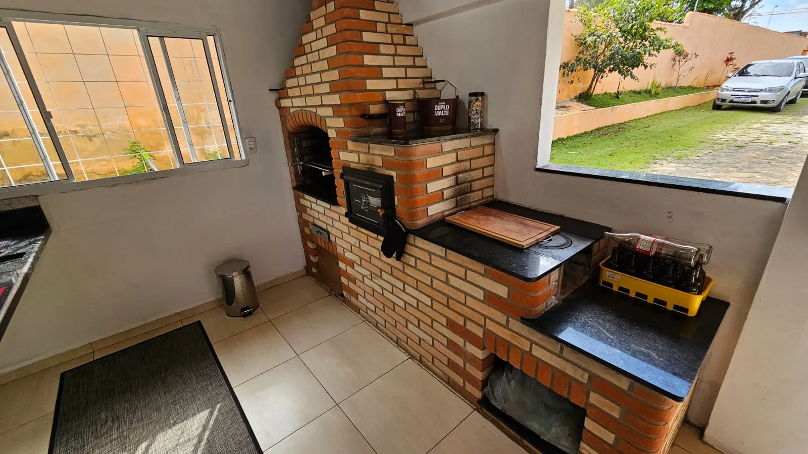 Chacara &agrave; VENDA, 1300m - 3 Dorm. 1 Su&iacute;te - Energia Solar - R$ 430.000 - Ara&ccedil;oiaba da Serra Estrada de Aparecida Araçoiaba da Serra - 