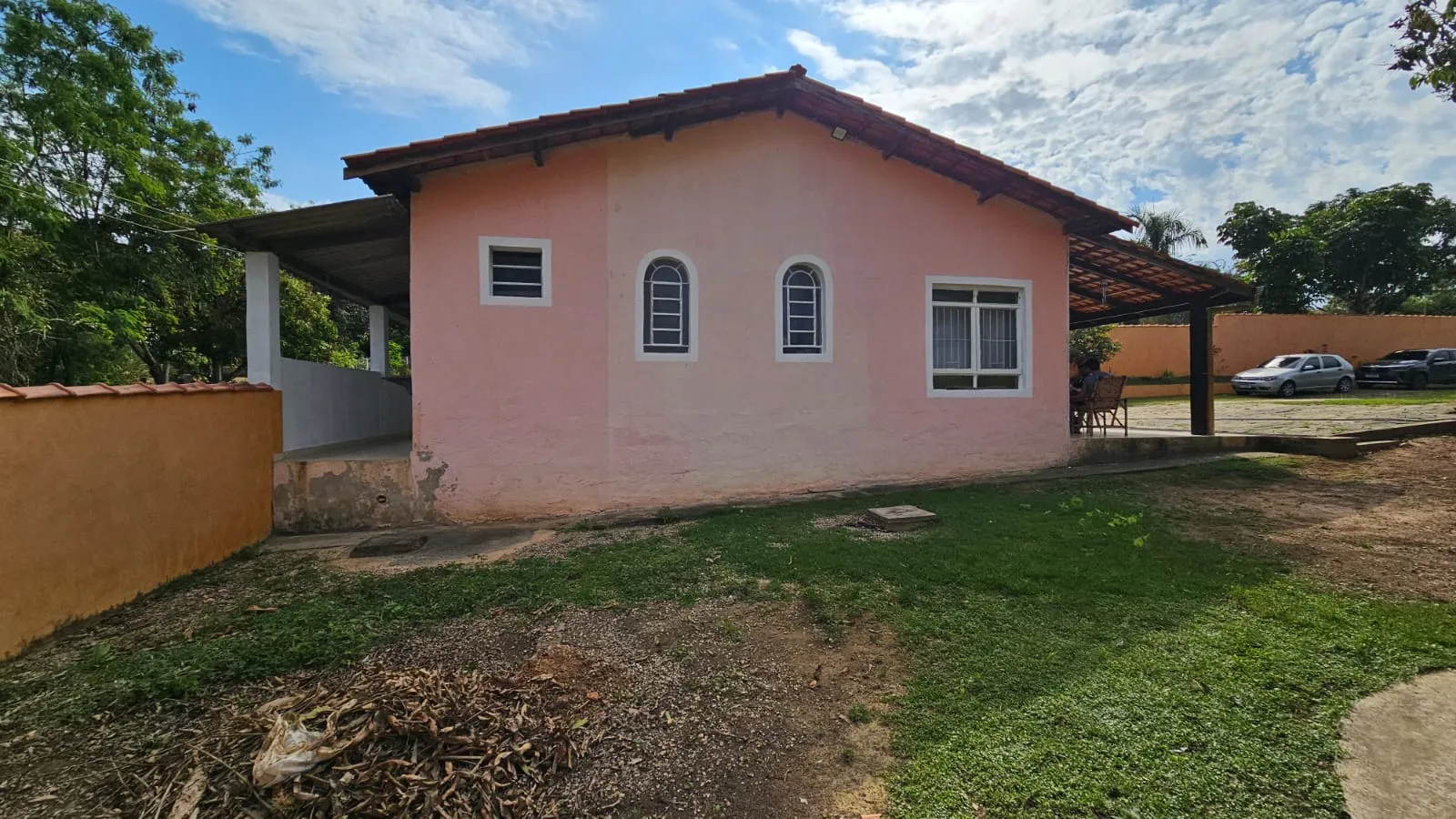 Chacara &agrave; VENDA, 1300m - 3 Dorm. 1 Su&iacute;te - Energia Solar - R$ 430.000 - Ara&ccedil;oiaba da Serra Estrada de Aparecida Araçoiaba da Serra - 