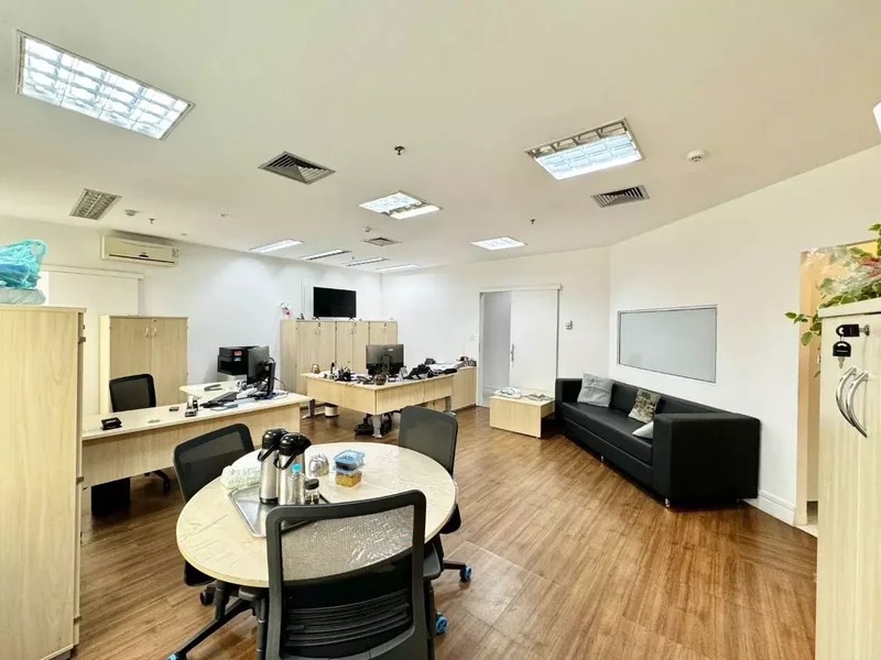 VENDE-SE CONJUNTO COMERCIAL – 135M2 – PAULISTA - 5min do metrô Alameda Ministro Rocha Azevedo São Paulo - 