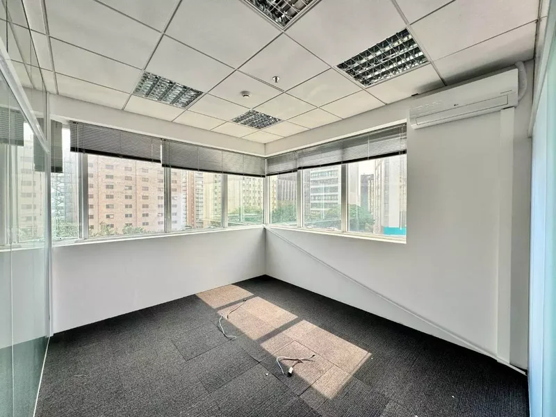 VENDE-SE CONJUNTO COMERCIAL – 135M2 – 5 VAGAS - PAULISTA Alameda Ministro Rocha Azevedo São Paulo - 