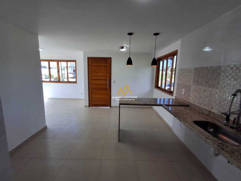 Casa com 3 dormitórios á venda, 102m² por R$ 499.000 - Cond. Vivere São José de Imbassaí  Rua João Da Cunha Abreu Maricá - 