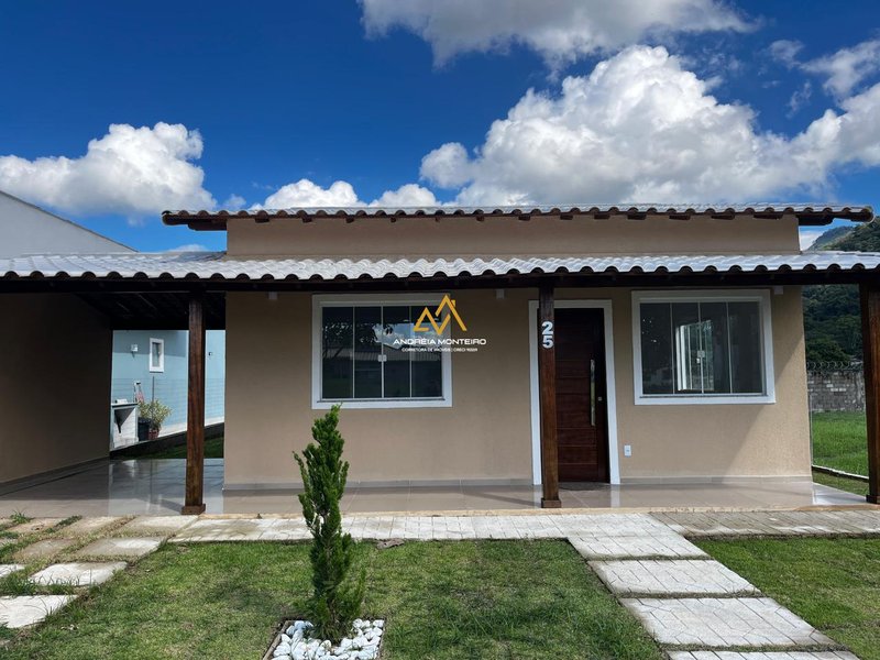 Casa com 3 dormitórios á venda, 110m² por R$ 480.000- Cond. Vivere São José de Imbassaí Rua João Da Cunha Abreu Maricá - 
