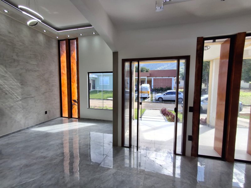 Casa com 3 dormitórios á venda, 116m² por R$ 590.000 - Cond. Vivere São José de Imbassaí Rua João Da Cunha Abreu Maricá - 