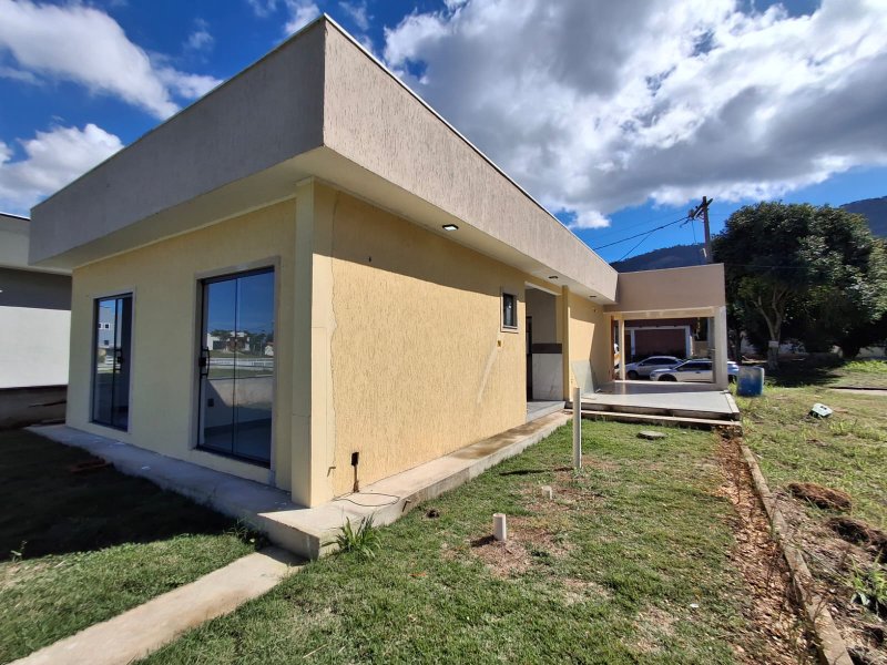 Casa com 3 dormitórios á venda, 116m² por R$ 590.000 - Cond. Vivere São José de Imbassaí Rua João Da Cunha Abreu Maricá - 