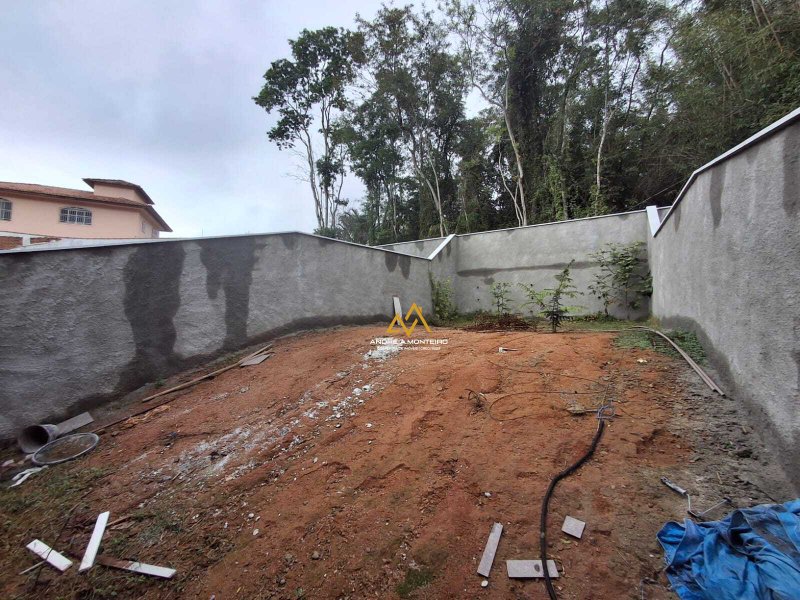 Casa com 2 quartos à venda, 75 m² por R$ 390.000,00 - São José de Imbassaí - Maricá/RJ - Maricá - 