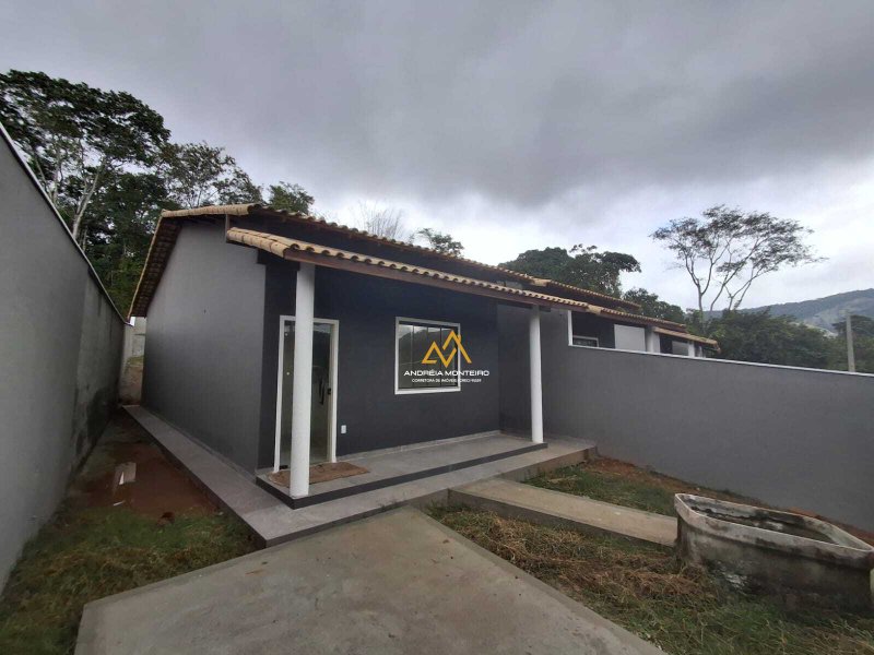Casa com 2 quartos à venda, 75 m² por R$ 390.000,00 - São José de Imbassaí - Maricá/RJ - Maricá - 